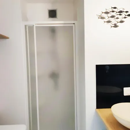 Joli Aux Minimes Avec Parking Apartman La Rochelle