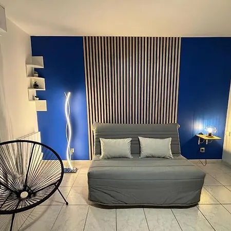Joli Aux Minimes Avec Parking Apartman La Rochelle